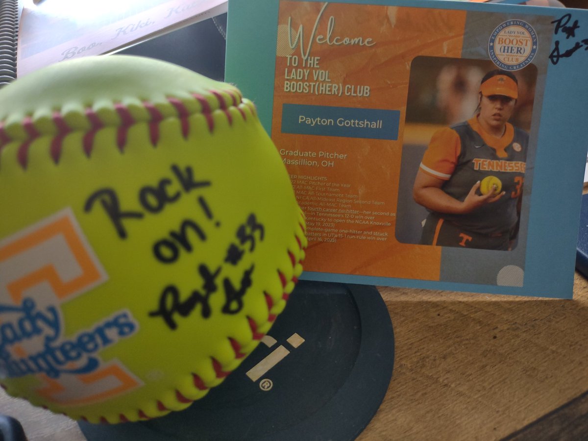 We received our autographed ball today from @pgott33 and @ladyvolbhc !!! It's Awesome!! Thank you!