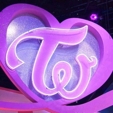Shashssana's tweet photo. JYP should be ashamed to sabotage TWICE just because they earn more money than company while sitting in a building that made from their money
JYPE SABOTAGES TWICE #JYPE_Sabotages_Twice 
#JYPE_Respect_TWICE
Nayeon jeongyeon momo sana jihyo mina dahyun  Chaeyoung tzuyu https://t.co/p0P5mVVQ92