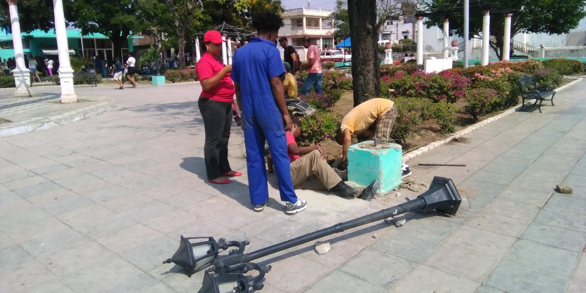 Inician las acciones de reparación en el parque El Caney #SiempreSantiago #SantiagoDeCuba