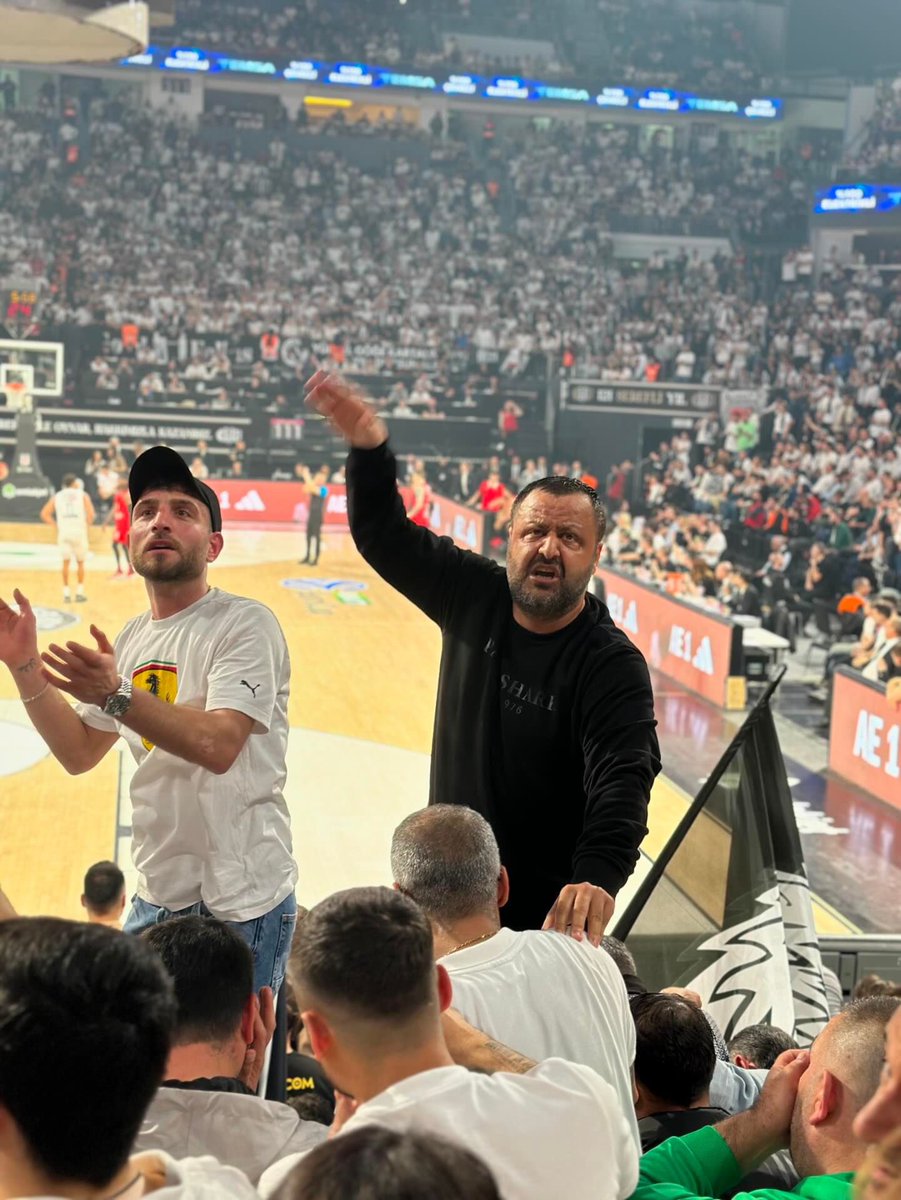 Sinan erdemden BEŞİKTAŞ ÇARŞI geçti #besiktas