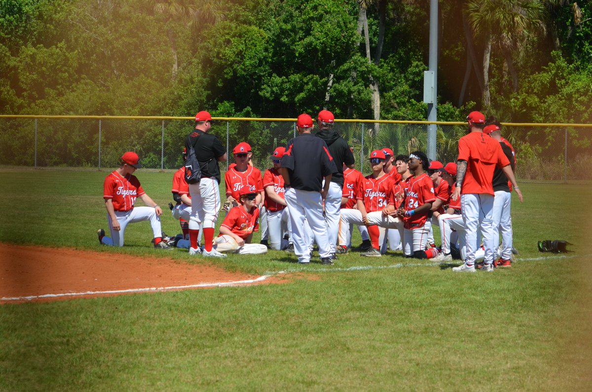MoonAreaBase's tweet photo. Big W’s for both JV &amp; V today @ SpaceCoast #WorkWinRepeat https://t.co/zdtx6Sbwav