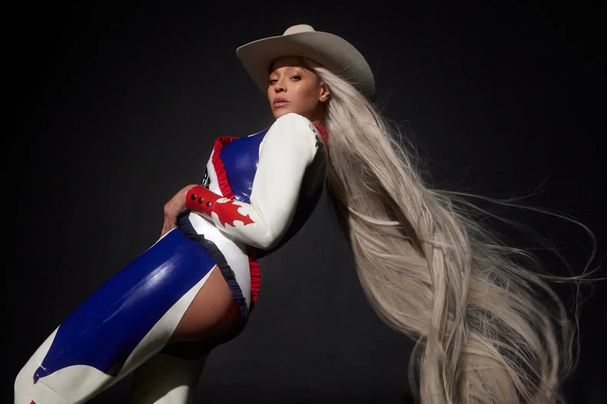 beyoncepress's tweet image. Beyoncé becomes the first black artist in history to occupy the entire top 15 of the US Apple Music Country Chart 🇺🇸