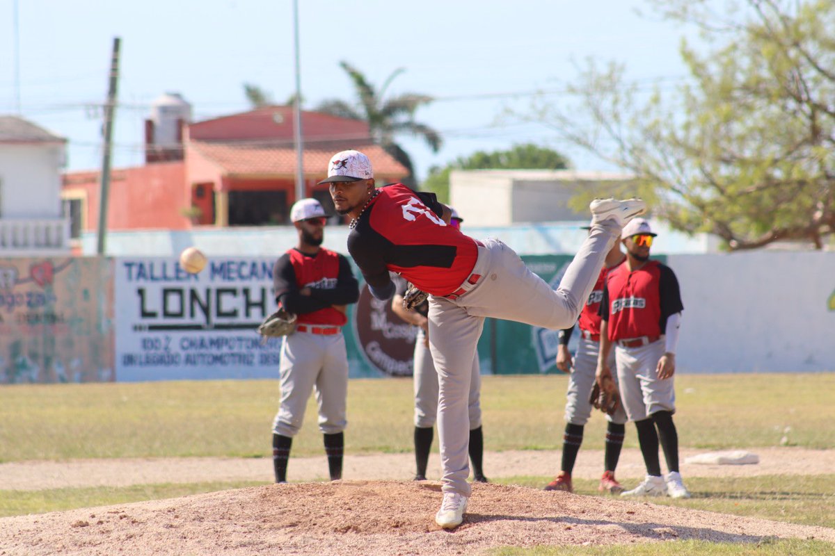 Fiesta en Champotón, territorio de Piratas.

🗿6-5🏴‍☠️

Muchas sonrisas con nuestra gente y reencontrarnos es motivación para el inicio de la temporada 2024. #TodosABordo