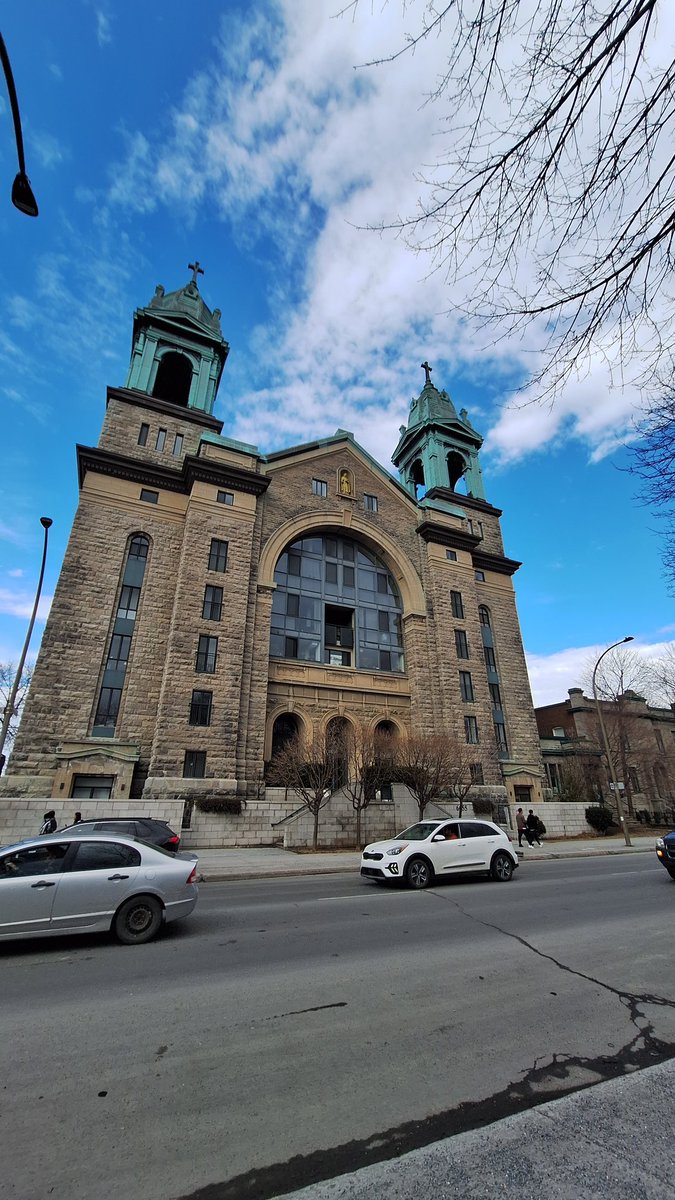 _SpaceFenix_'s tweet image. Montreal is gorgeous btw