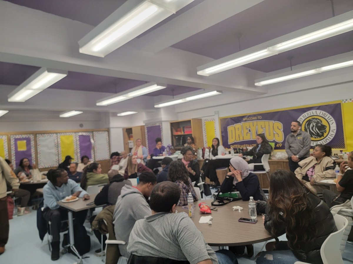 What a great turnout at the Fatherhood Matters Community Partners parent meeting. SITCAC supported over 40 parents with information on how to navigate transition, IEPs and the DOE. #SupportEachOthers