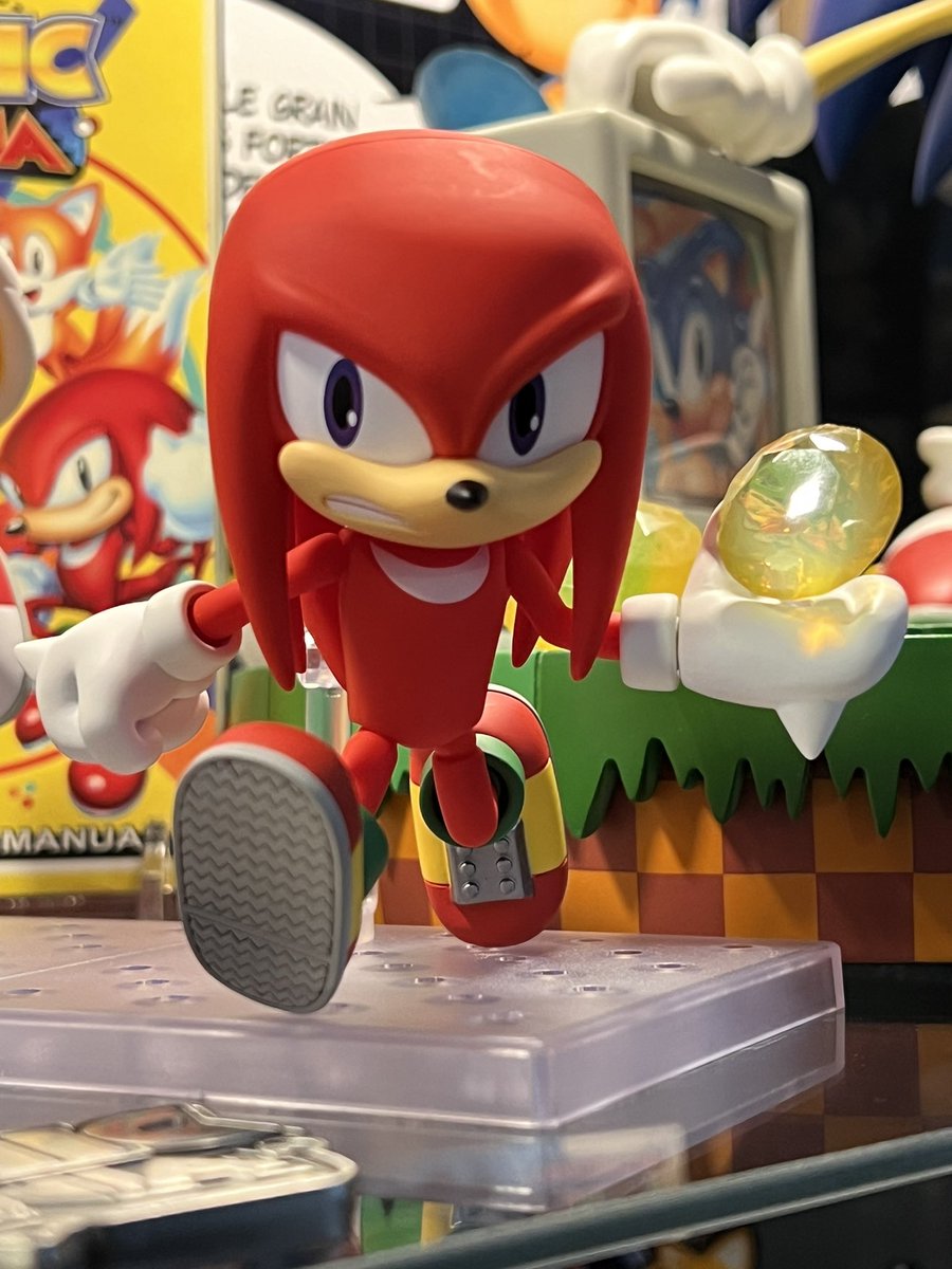 SEGAbits's tweet image. In love with the Sonic Nendoroid figures. Probably the best Sonic figures and collectibles out there. Great sculpts, tons of accessories, endless possibilities for poses.