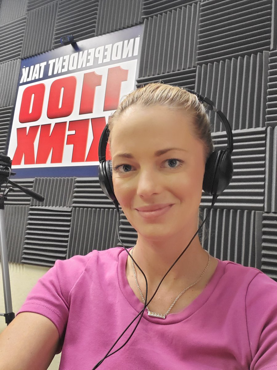 DotcomMktg's tweet photo. Integrate your radio and podcast media with your digital marketing efforts! Call or Text for information on mixed media marketing services! 📲(480) 720-4657 @DotcomMktg https://t.co/uYqb54W5yq