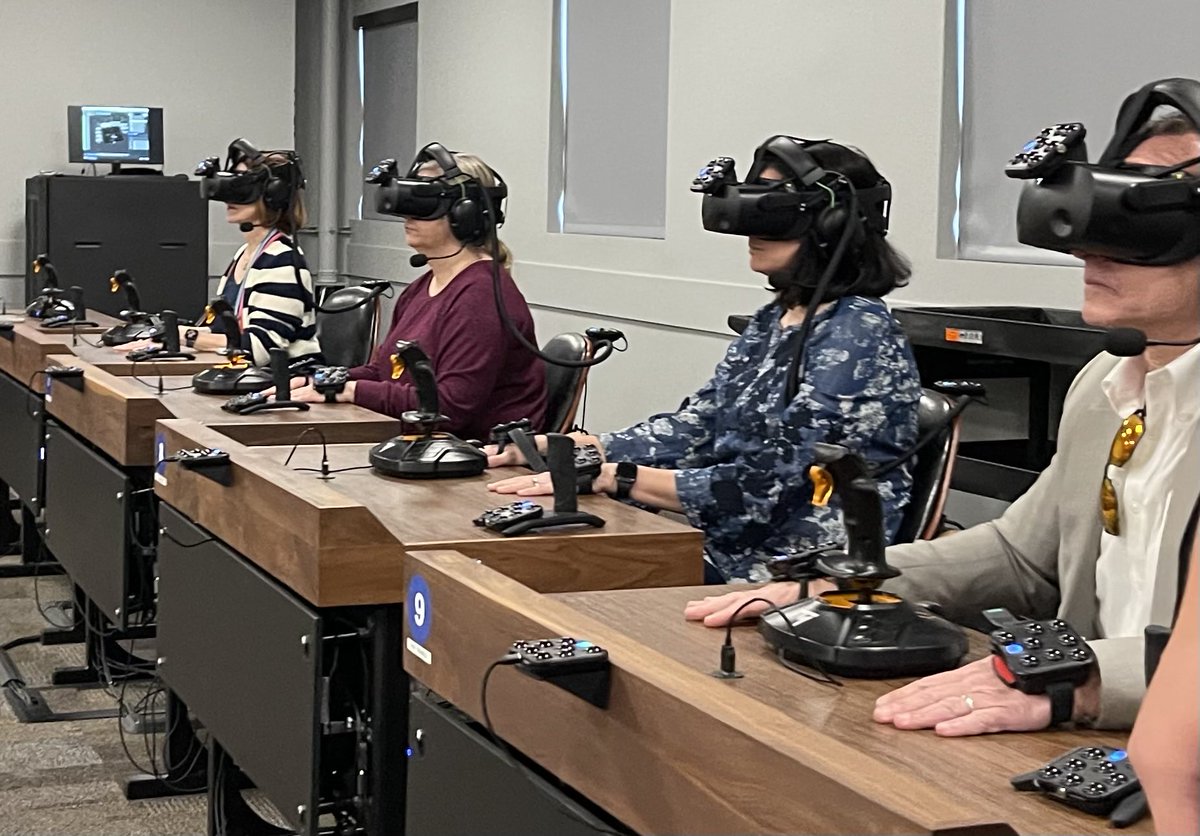 Some of our ⁦<a href="/Cronkite_ASU/">Cronkite School</a>⁩ faculty got to experience Dreamscape Learn on ⁦<a href="/ASU/">Arizona State University</a>⁩’s Tempe campus. It’s so cool to see how we can integrate VR in the classroom. Recognize any of these folks?