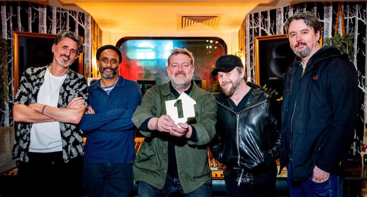 Huge congatulations to @Elbow on securing this week’s Number One Album! Can’t wait to have them play at @EnglefieldUK on 21st July and @EHAudleyEnd on 4th Aug! Last tickets on sale here: axs.com/HeritageLive