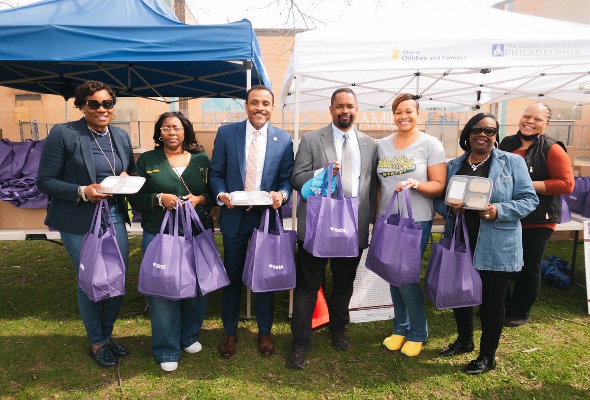 #ICYMI: We joined @Philabundance and @phlfamilies to give away more than 1,000 meals last week. It’s all part of @SenSharifStreet's 4th annual Driving Hunger Away During #Ramadan effort, which distributes 7,600 meals for 30 days. Learn more! senatorsharifstreet.com/Register