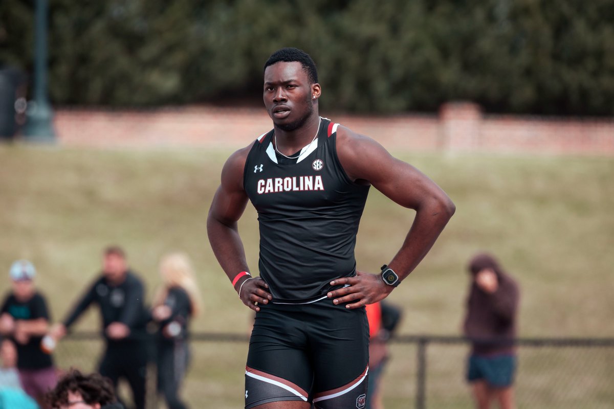 Runner-up finish in the 200m for @Nyck1k Young freshman clocks 20.38 to rank 4th in the East and 4th in Gamecock outdoor history! #onecockymind #cockyandconfident