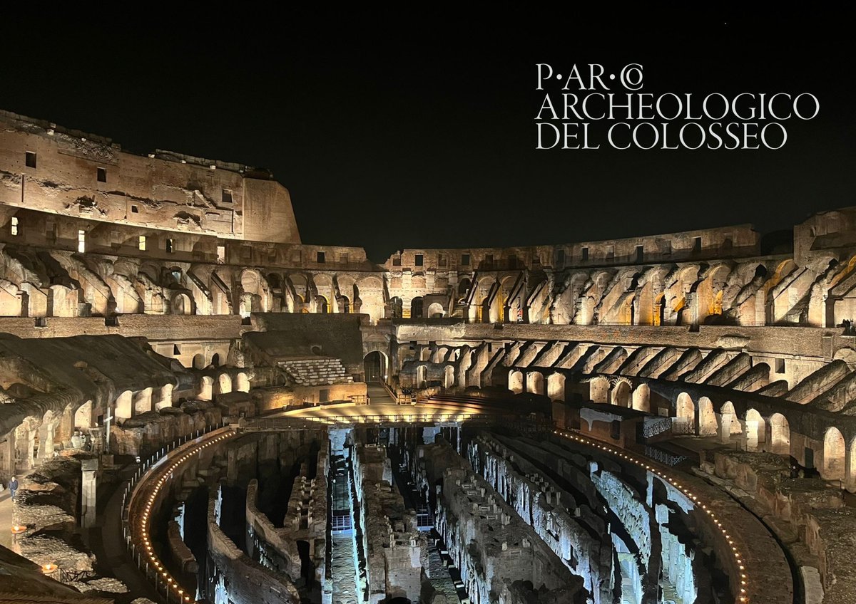 La prima #viaCrucis nel Colosseo fu celebrata nel 1750 da Benedetto XIV ma la tradizione si perse con l’Unità d'Italia. Giovanni XXIII la celebrò solo una volta nel 1959, Paolo VI la riprese con cadenza annuale nel 1965. Nel 1977 fu per la prima volta trasmessa in mondovisione🕊️