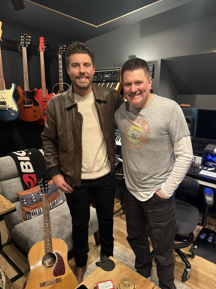 Love being in the studio with @Ryan_Larkins… Especially when we’re recording his version of his first #1 as a songwriter! Listen to #ThePainter now: ryanlarkins.lnk.to/ThePainter