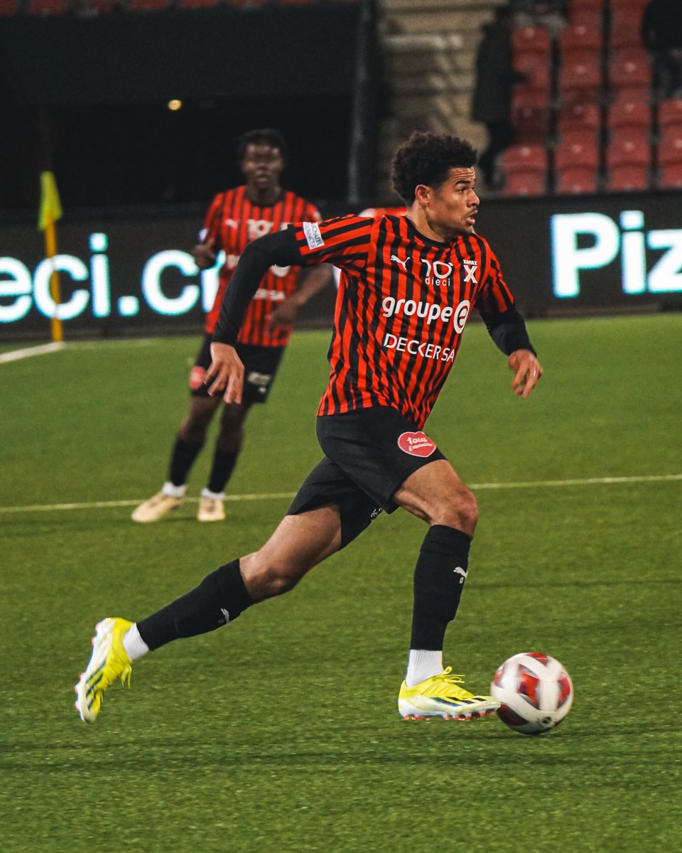 XamaxFCS_DE's tweet photo. 𝗬𝗘𝗔𝗔𝗔𝗔𝗛 🤩 #XAMFCS
Rückblick in 📸 auf den heutigen 2:1-Heimsieg über den FC Schaffhausen ⚔️🔴⚫️
Zum Matchbericht 👉 https://t.co/h17B1whJsq
#SangRougeNoir https://t.co/3GG408vmuM