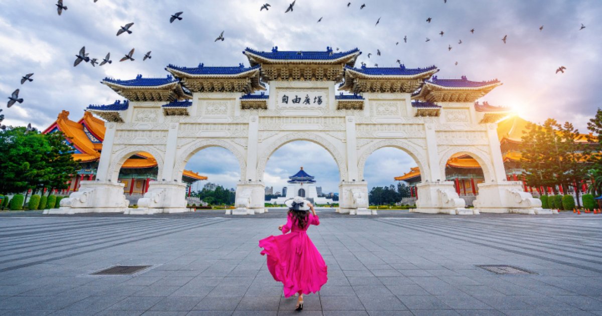 Our Global Partner @starluxairlines is launching a new route from SEA to Taipei! With connections to destinations across Asia, Taipei is your gateway to more global travel. Book now and take off starting August 16. Learn more here: bit.ly/4awxBcA