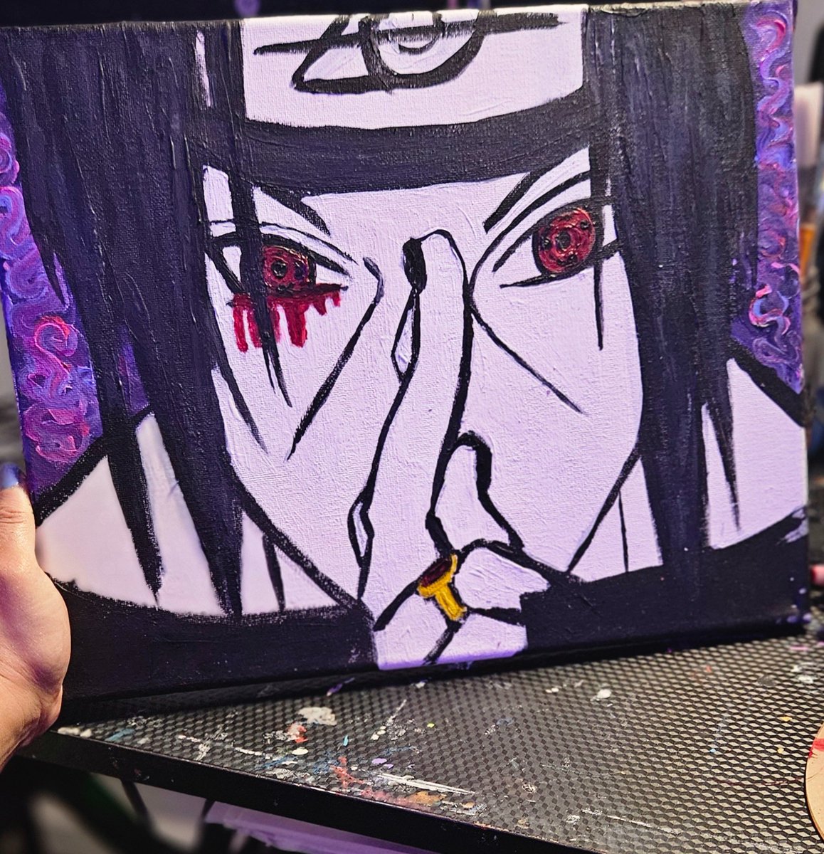 In other news, I forgot to post this.
The eyes and background glow in UV light. 🥰