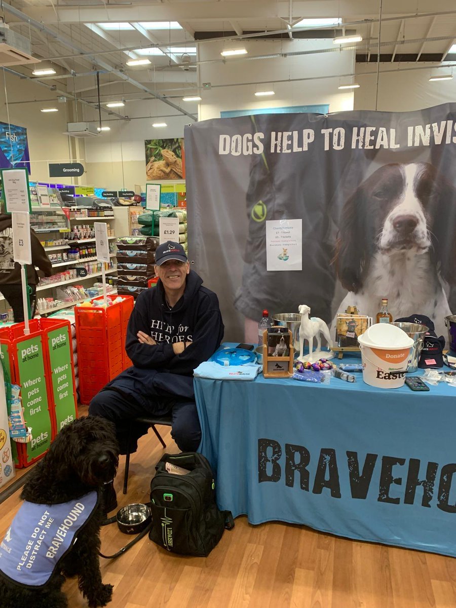 We had a brilliant day @PetsatHome Dunfermline. The store is continuing its Easter Appeal in aid of BRAVEHOUND, with lots of tombola prizes, including a donation of BRAVEHOUND gin, specially made by @GHQSPIRITS. Thanks to veteran Henry, and BRAVEHOUND, Theo, for their support.