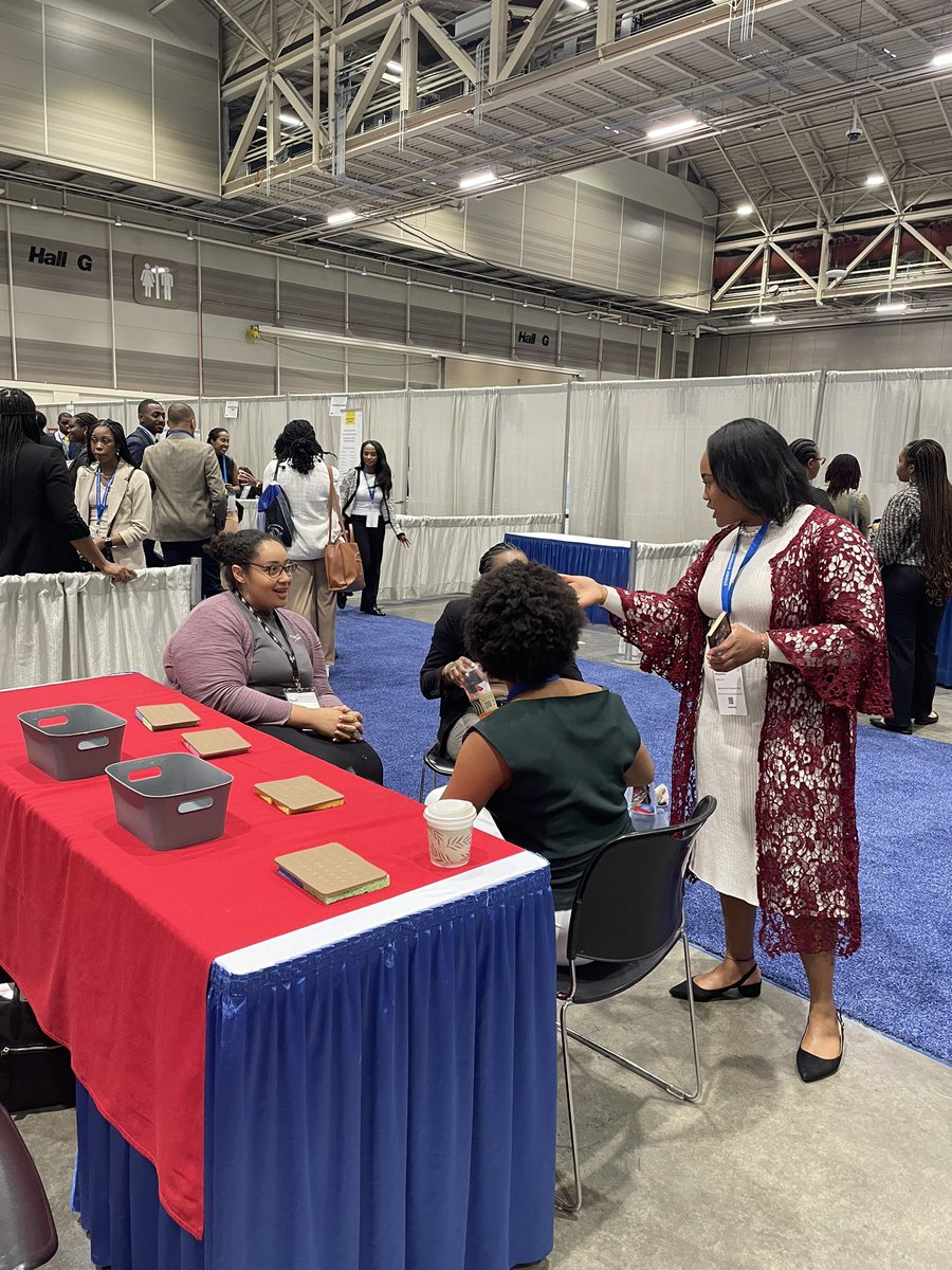 Have you stopped by yet, #AMEC2024? We are the University of Cincinnati Health and Cincinnati Children’s ready to engage and answer your questions! Booths 637-641 @uc_health @CincyChildrens @UCMED_Diversity @CinciMedMHA