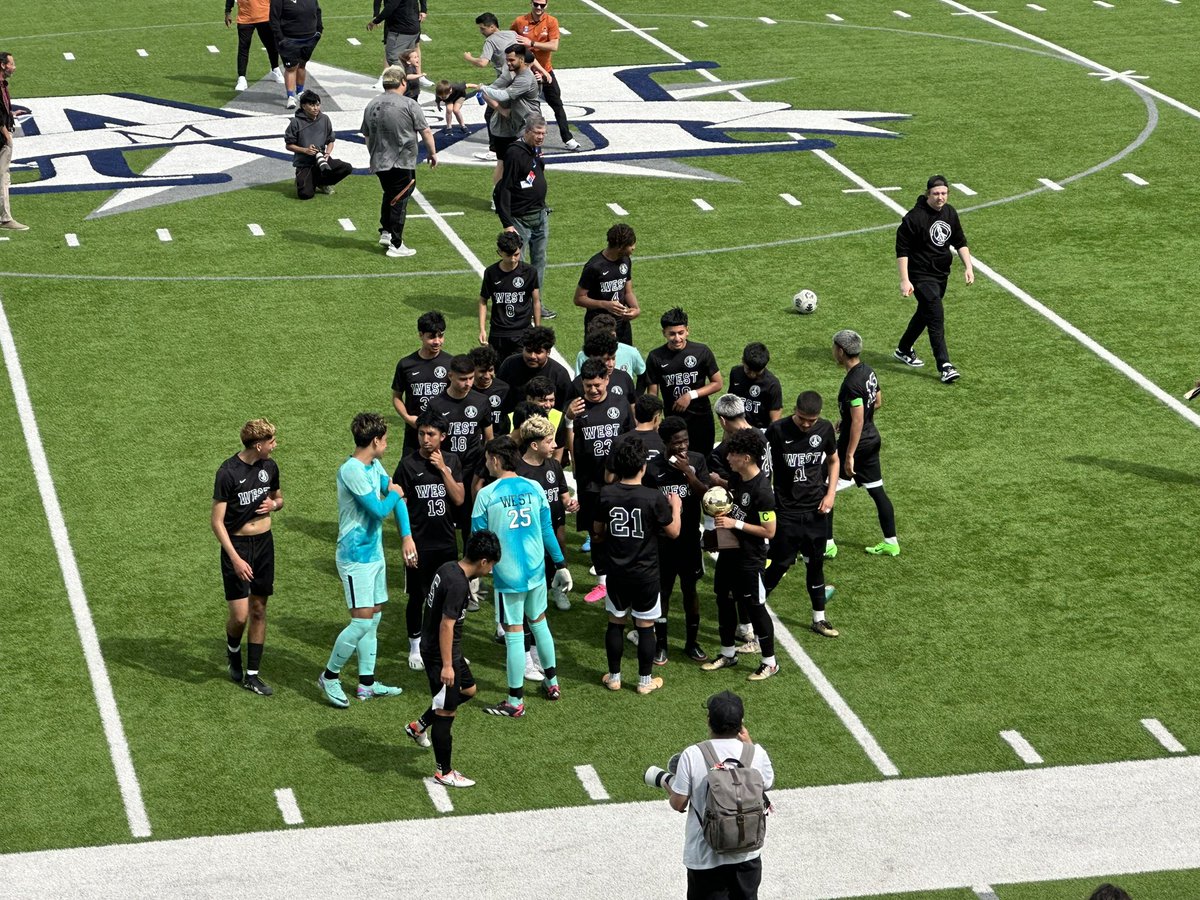 Congratulations to @westmesquitehs! Area champs! What a great game…so happy for these kids! @mesquiteisdtx