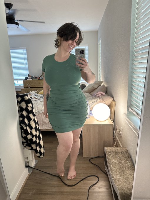 I need somewhere to wear this asap https://t.co/RT4AXweD8M