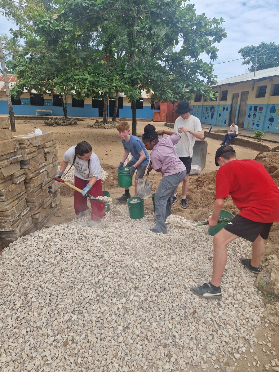 Applemore in Africa - Team Zanzibar update. We have been busy breaking up the broken and patchy concrete to then make new and improve the paths; amazing hardwork from the students. A late afternoon/evening by the pool and then getting food at a local market. #AmbitiousForAll