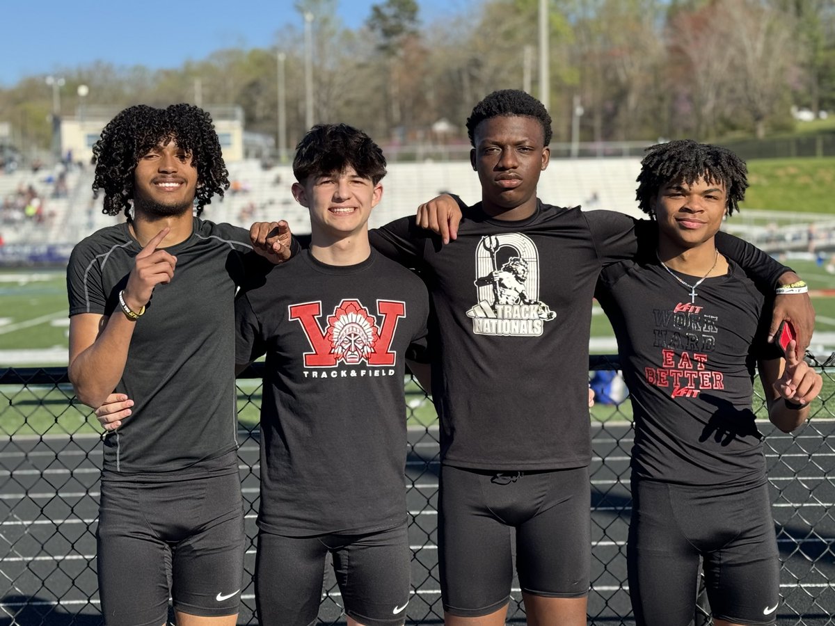 TrackWayne's tweet photo. Meet record alert! First event of the day - Swedish relay (100-200-300-400)our quartet of Jackson Solomon, Jamier Averette-Brown, Keng Martin and Ant Portis breaks meet record at Hardin Valley Invitational-2:00.34, breaking old mark of 2:00.51 https://t.co/2elBI7Uuwt
