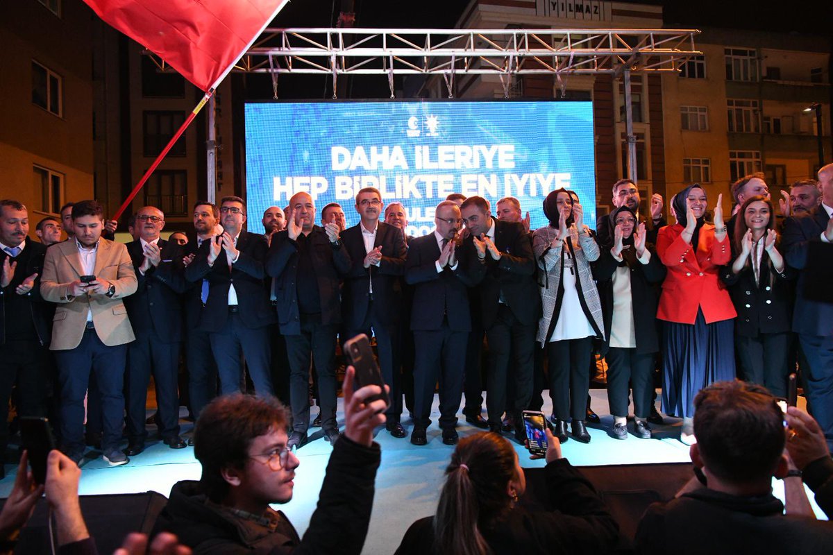 turanbulent's tweet photo. #Biga’dayız. #Çanakkale ve Biga için, #TürkiyeYüzyılı için Kuva-i Milliye Grup Komutanı Şehit Kaymakamımız Hamdi Bey'in hatırasına yakışır güçlü bir söz aldık, moral bulduk…

@GiderAyhan
@bulenterdogan17
#Hamdibey
#31martSeçimleri https://t.co/daFlA6C8Ce