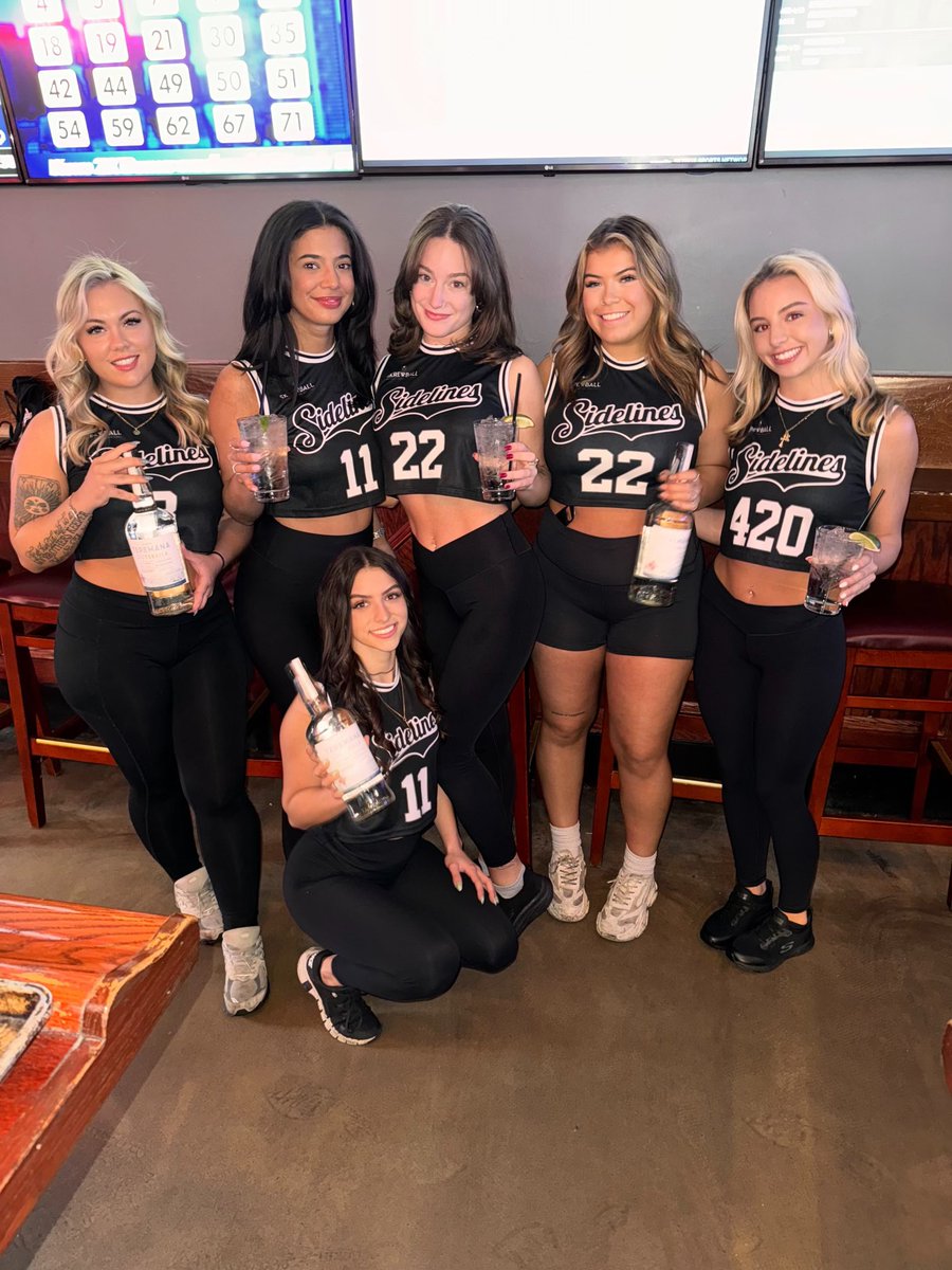 🏀 March Madness Games & Teremana Tequila Promo Tonight! Join the Teremana promo team here tonight 8-10 for some tasty samples & giveaways! 🔥 Patio is OPEN! Firepits are lit ✅ #bostondrinks #marchmadness #sportsbar