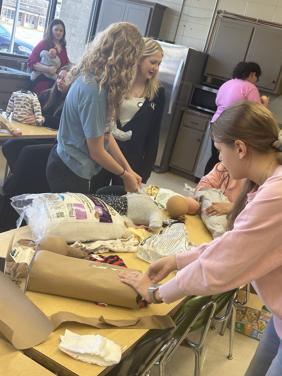 LCHS FACS/FCCLA tweet media