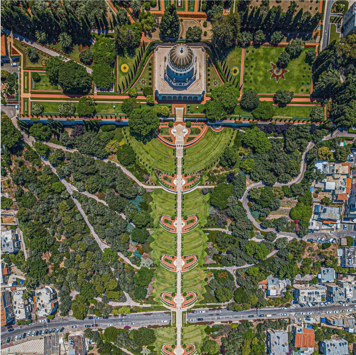 What a stunning #droneshot of the #Shrine of the Bab and the #Bahai #gardens in #Haifa #Israel by @kipermanpic. #BahaiFaith