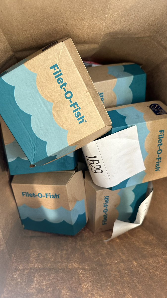 craigamorris's tweet image. Happy Good Friday! @McDonalds Filet-o-Fish are 2 for $6!! 🎣