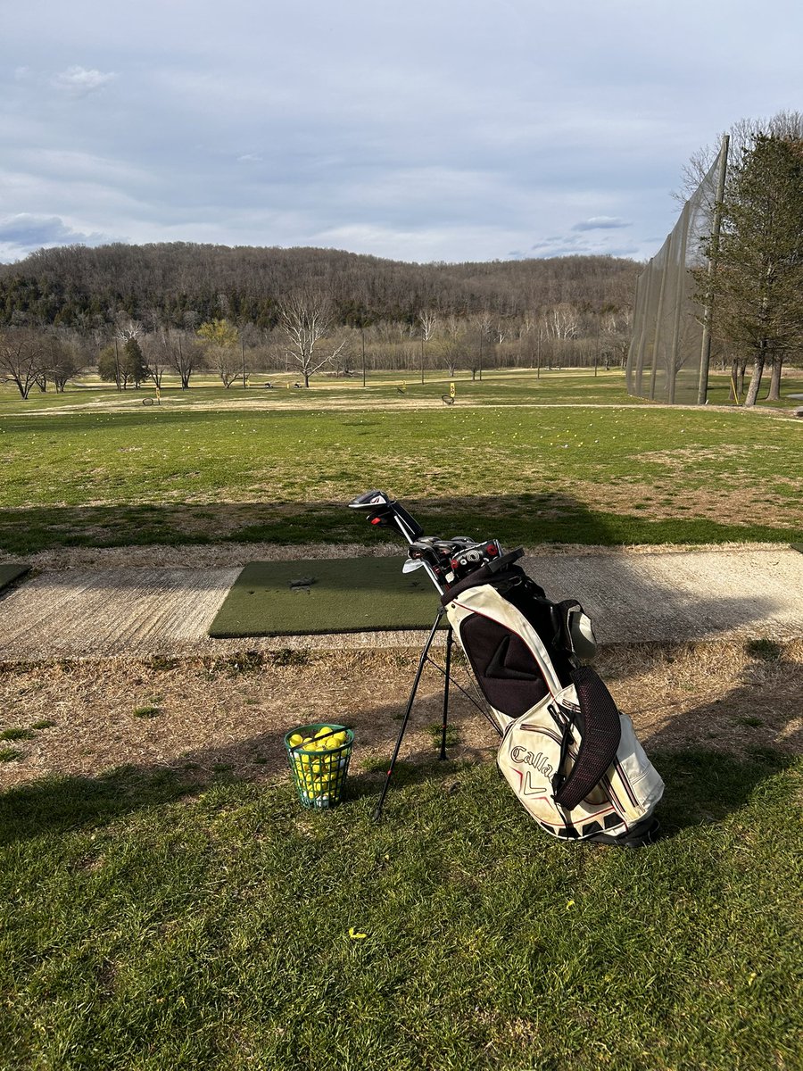 Enjoying the sunshine at the range today. Perfect weather to fine-tune my golf swing and improve my game.  It's much needed.