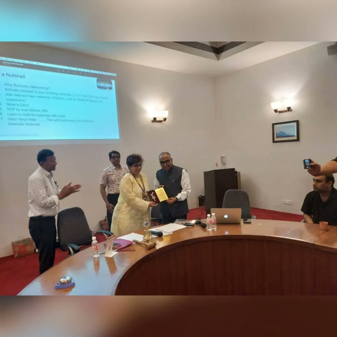 Consults4Sales's tweet image. Honored to be part of the Rotary Club&apos;s &apos;Knowledge Series&apos; event on March 27, 2024, at Chitnavis Centre. Engaged in an insightful discussion and was humbled to receive recognition for my work.

#RotaryClub #KnowledgeSeries