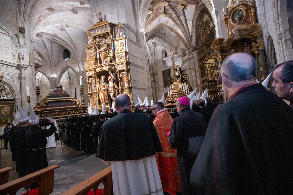 Junta de Cofradías de Cuenca tweet media