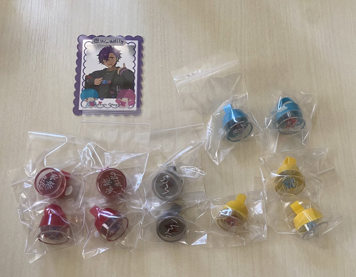 W_adily's tweet photo. あんスタ スタライ リングライト リンライ 交換

譲)零.晃牙.スバル.真.真緒.北斗.☆友也.創.☆光.燐音.HiMERU.一彩.マヨイ.斑.紅郎.颯馬

求)なずな.敬人.アドニス

零、燐音は☆同数含むなずなとの交換のみ(なずな2⇔零友也)
☆のみ譲渡可能
アドニスは☆との交換のみ
3/31.4/6.7池袋.幕張現地手渡し https://t.co/hLfXH3iNw2