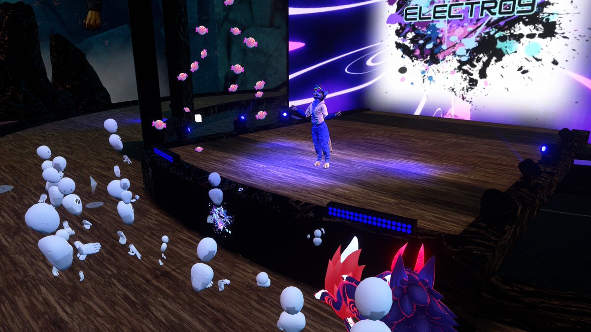 RadiumSurge's tweet photo. Had a seriously amazing time at #CDFest day 1! Phenomenal talent, well organized, and going on for 2 more days! 
Even got to snap a selfie with @TheElectro9, who blew us away with his performance! 

#furry #vrcfurry #vrchat #vrc #vrcevent #vrcphoto #vrcselfie https://t.co/CcSOosvRp1