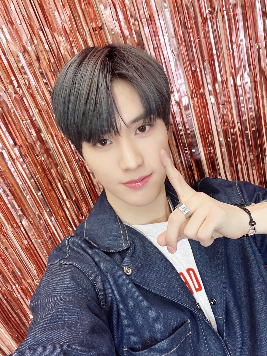 xikers_official's tweet photo. [👀]

✨HAPPY x☝kers DAY✨

#xikers #싸이커스 https://t.co/lt4j0tr1MF