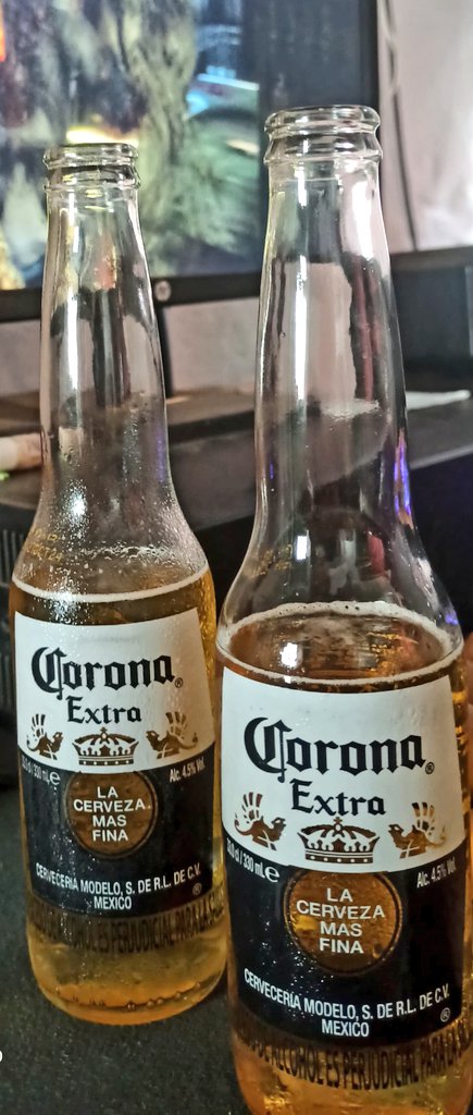 Salud por las Parejas con las que hemos compartido😈😈  y por las que faltan por conocer 🍻🤭😎🤟🏼
.
.
.
🔄🔁🔄🔁🔄🔁
.
.
#swingerlife