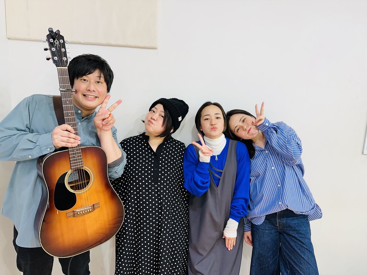 MShina720's tweet photo. 直前にすみません。５人揃っては叶わなかったけど、4人で全力で挑みますので、楽しみにしていてください♪

そして闇ーずを楽しみにしていた方ごめんなさい！

ブレない闇はおりますので…！← https://t.co/oBh92EQjHe