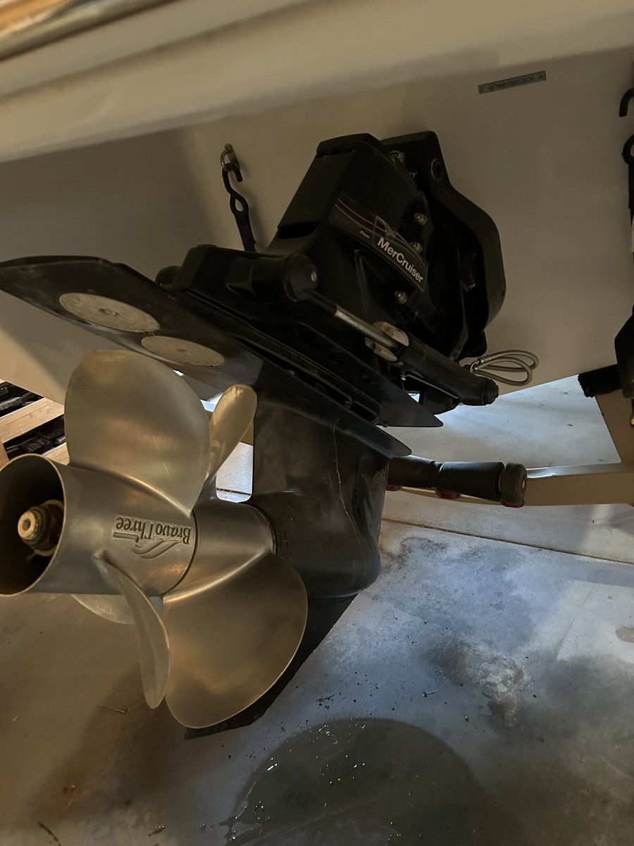 2008 Four Winns Horizon 240 For Sale 350 hours very clean asking $42,000 dm for more details rt appreciated!