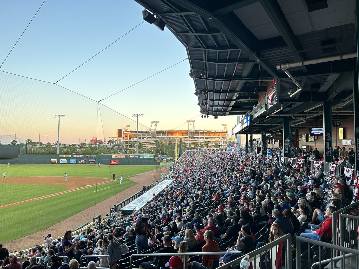 SOLD. OUT. Thank you Jacksonville! #CrustaceanNation showing out on an Opening Night for the ages!