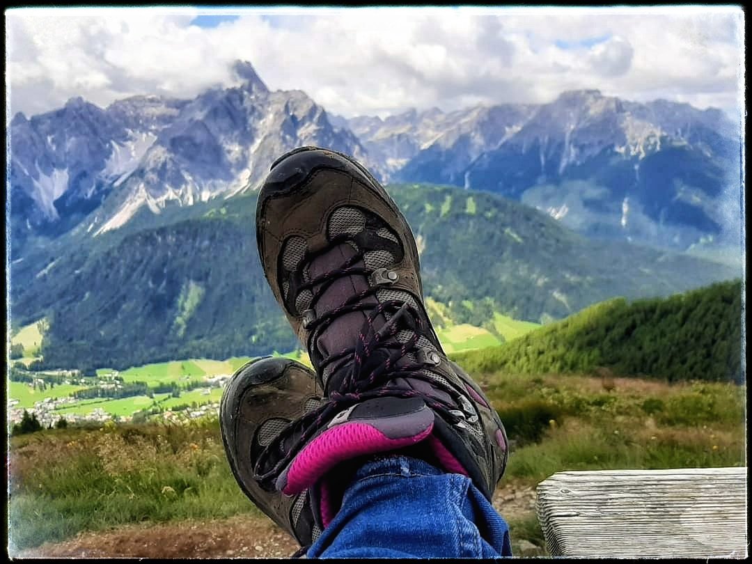 #EveningTrivia 😁

Boots on ✨📸
Adventure time  ⛰️🗻

#Mountains #enjoylife #weekend