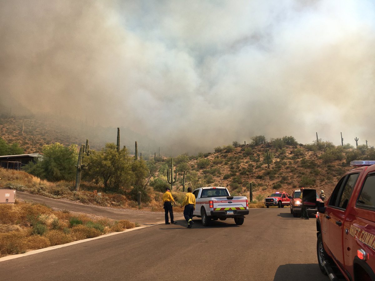 Be a proactive community, take steps towards wildfire protection efforts and funding by learning about Community Wildfire Protection Plans: ow.ly/YFTq50R4Zbl And Community Wildfire Defense Grants: ow.ly/AFgT50R4Zbm #AZFire #SouthwestWildfireAwarenessWeek