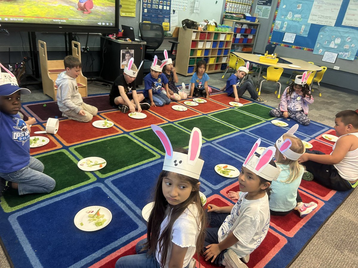 Today we made bunny salad! And everyone enjoyed it. @DosCaminosPVSD @PVSDCamarillo