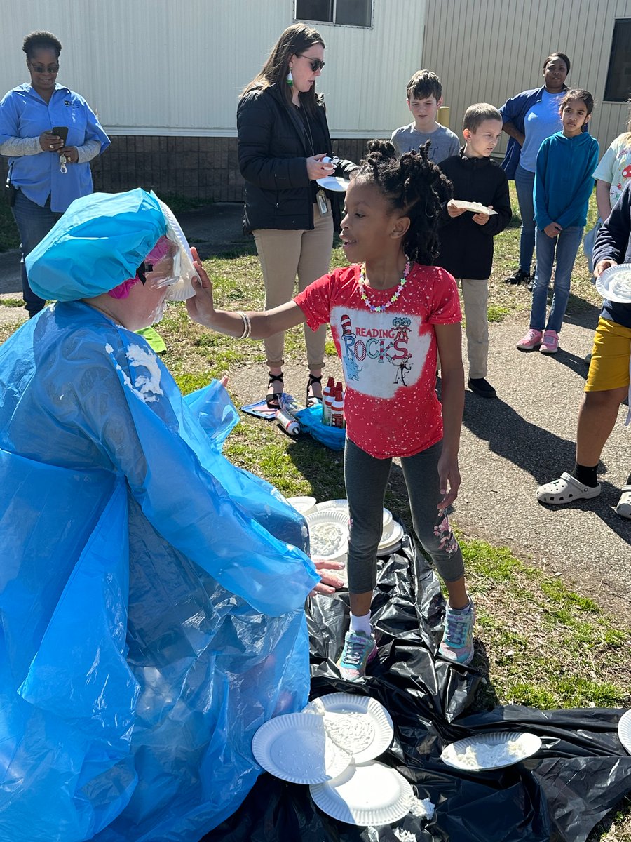 BC Charles Elementary tweet media