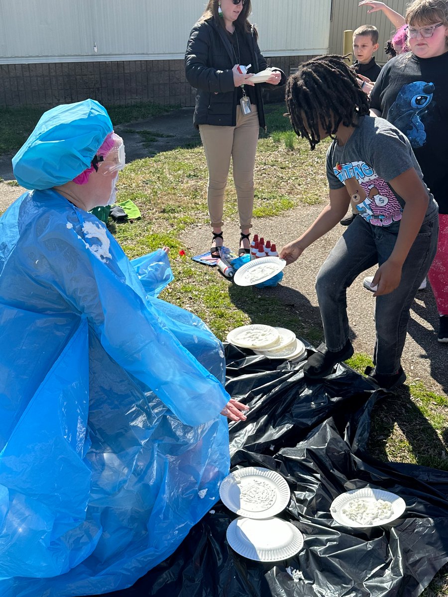 BC Charles Elementary tweet media