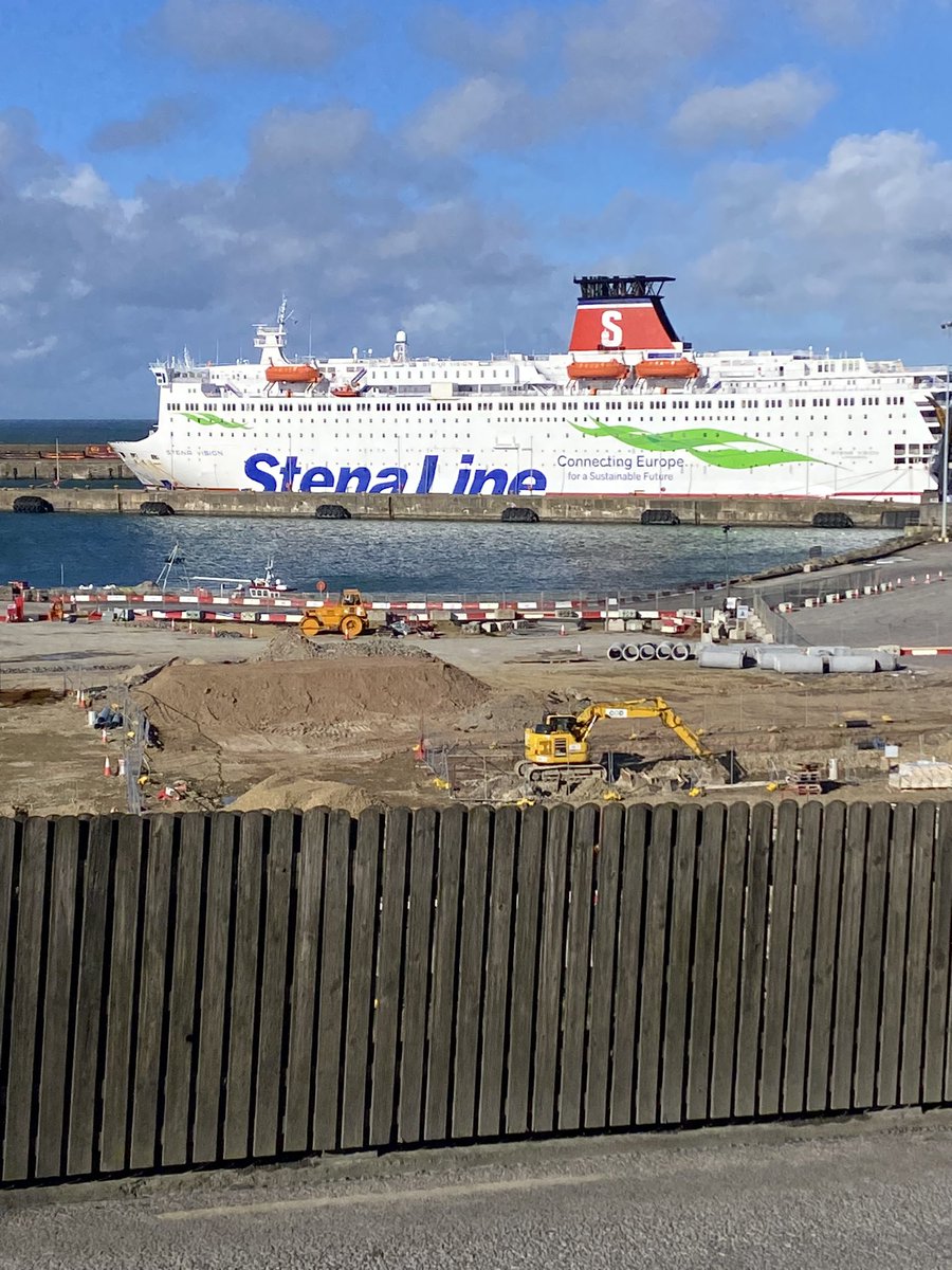 joan burgess 🌱 tweet media