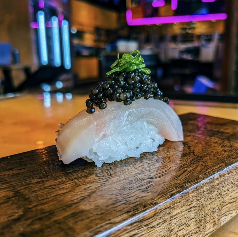 Our Kingfish is the ultimate white fish for raw and cooked dishes in top kitchens worldwide. Also at The Lucky Robot in Austin, Texas.....

🍣Delicious and Sustainable🍣 
Let us present to you this stunning @spencergulfkingfish Nigiri by @chef_jayhuang from @theluckyrobotatx 🤤