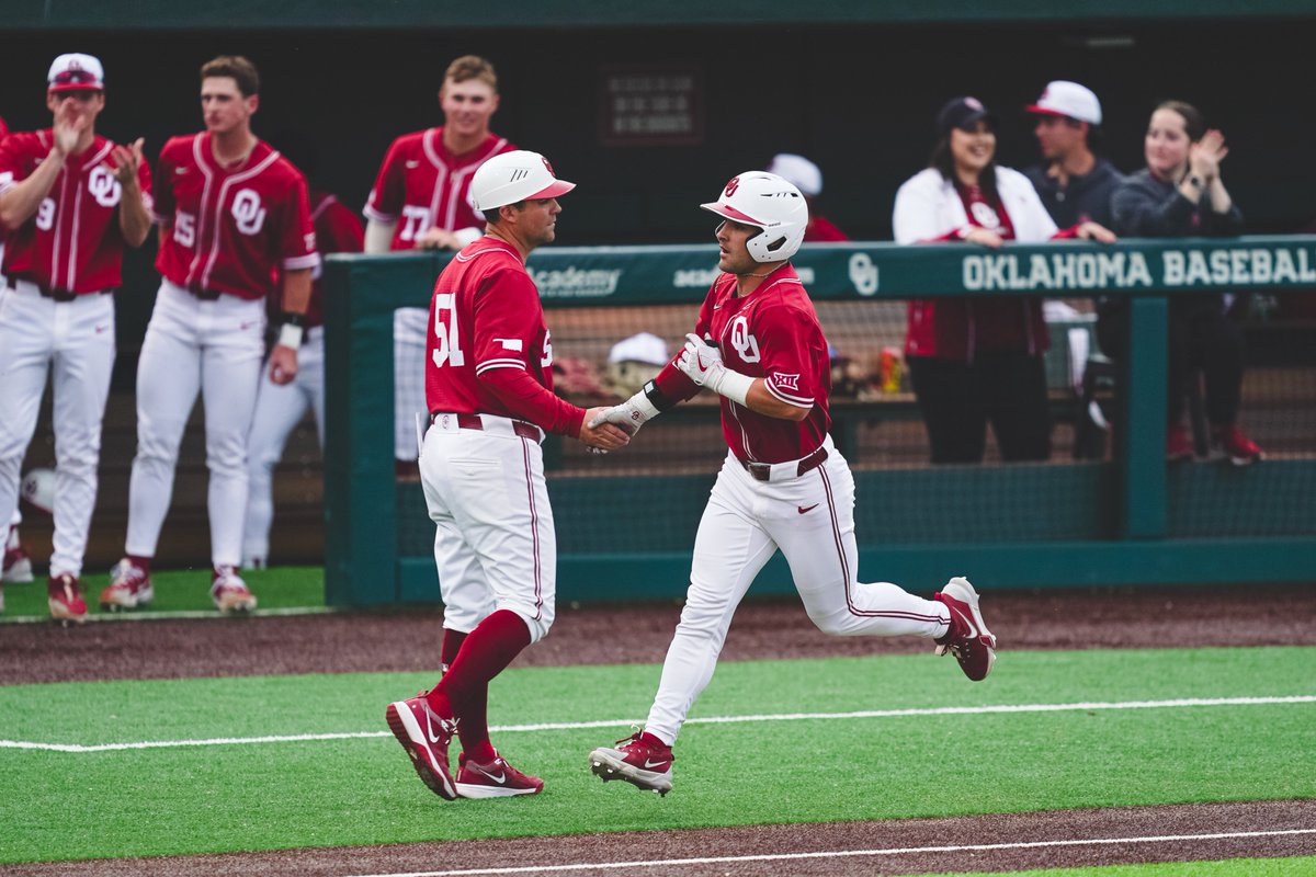 OU_Baseball tweet picture