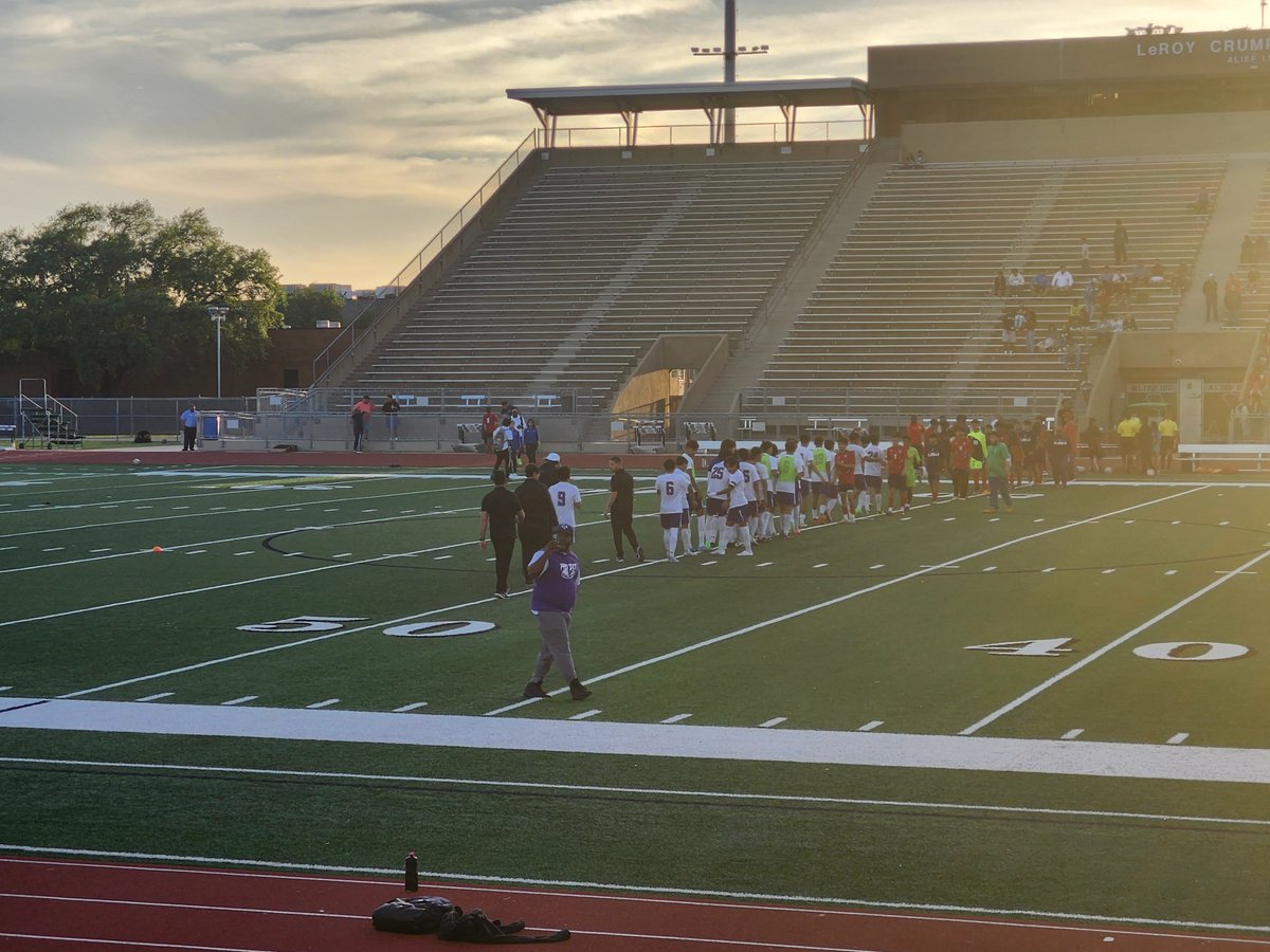 CoachCollins8's tweet photo. Congratulations 🎊 @HumbleFutbol @HumbleISD_HHS #HumbleNation #ProtectTheH https://t.co/gxsCvEn5qX